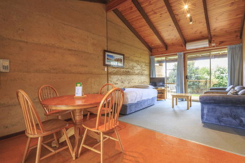 The Koorabup Motel - Hotel Accommodation 12