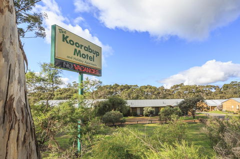 The Koorabup Motel - Hotel Accommodation 8