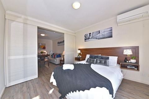 Inner Perth CBD 1X1 Apartment: 605451 - Hotel Accommodation 2