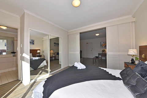 Inner Perth CBD 1X1 Apartment: 605451 - Hotel Accommodation 3