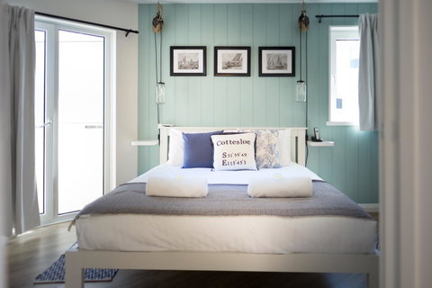Cottesloe Blue Apartment - Executive Escapes - Hotel Accommodation 2