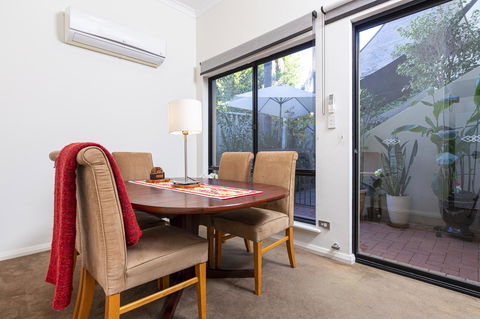 Como Executive Apartment - Hotel Accommodation 10