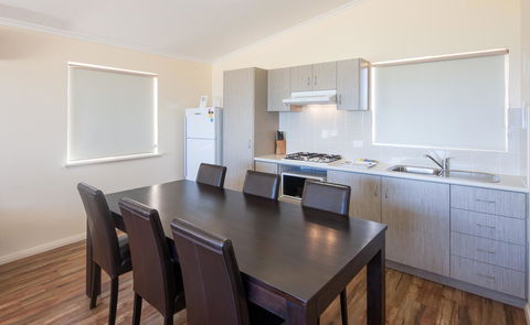 Dongara Tourist Park - Hotel Accommodation 29