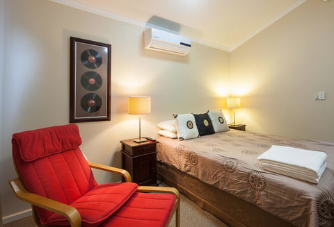 Dongara Tourist Park - Hotel Accommodation 7