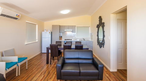 Dongara Tourist Park - Hotel Accommodation 30