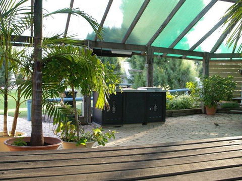 Dongara Tourist Park - Hotel Accommodation 15