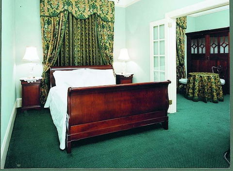 Clifton Motel & Grittleton Lodge - Hotel Accommodation 2