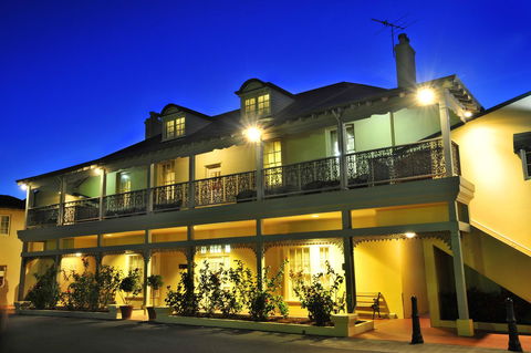 Clifton Motel & Grittleton Lodge - Hotel Accommodation 0