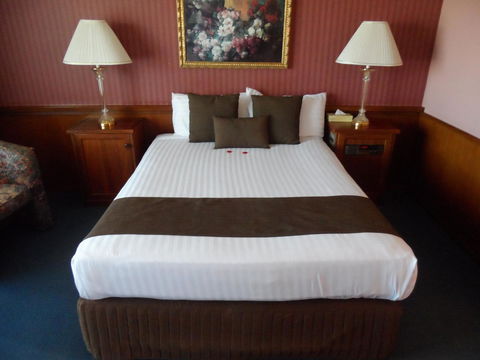Clifton Motel & Grittleton Lodge - Hotel Accommodation 12
