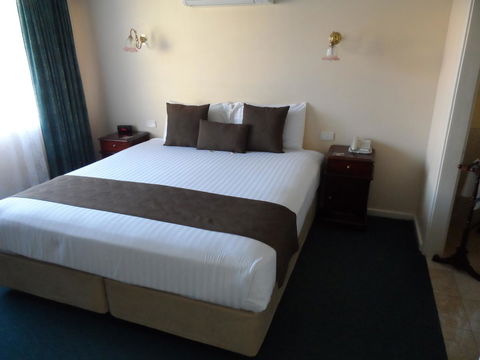 Clifton Motel & Grittleton Lodge - Hotel Accommodation 26