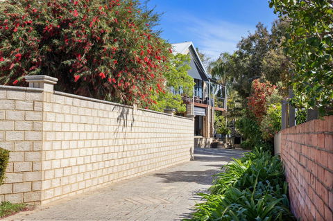 Swanview Ardross Shortstays - Hotel Accommodation 24