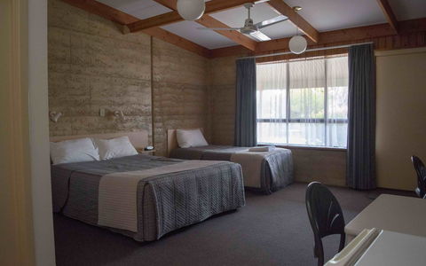 Hopetoun Motel & Chalet Village - Hotel Accommodation 2