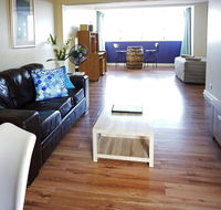 Studio 302 with ocean views - Hotel Accommodation
