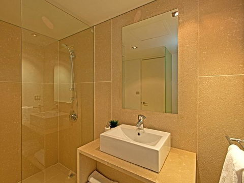 Astra Apartments Perth - Zenith - Hotel Accommodation 2