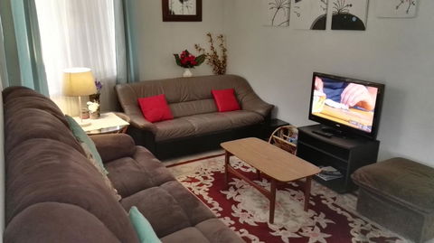 Affordable Inn - Hotel Accommodation 13