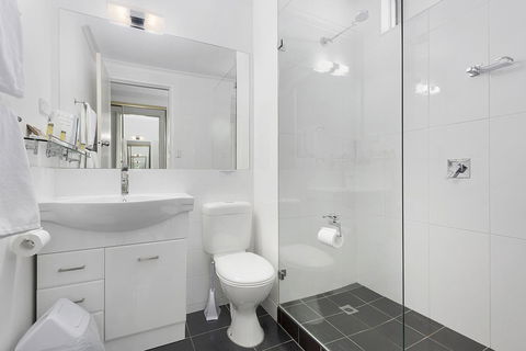 Beachfront Voyager Motor Inn - Hotel Accommodation 11