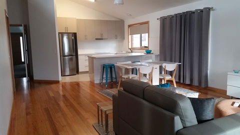 Base Camp - Hotel Accommodation 18