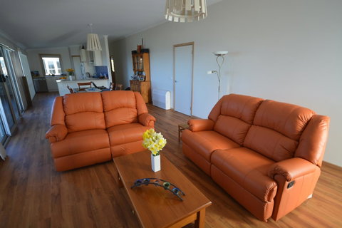 Seascape Beach House - Hotel Accommodation 5