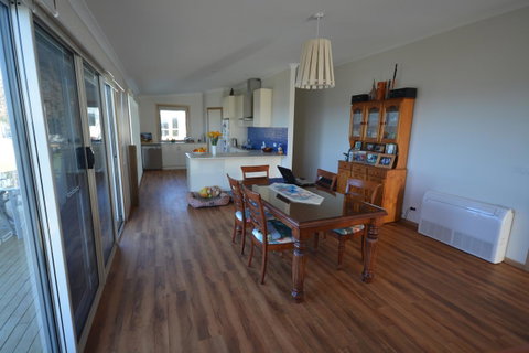 Seascape Beach House - Hotel Accommodation 4