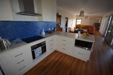 Seascape Beach House - Hotel Accommodation 2