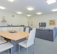 4 Bedroom House - Hobart CBD - Free Parking - Hotel Accommodation