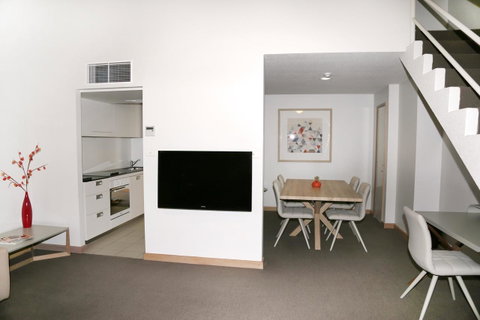 Salamanca Inn - Hotel Accommodation 24