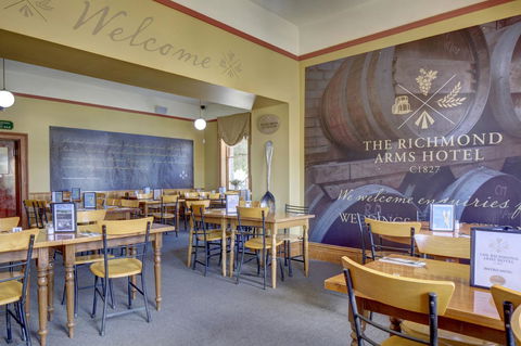 The Richmond Arms Hotel - Hotel Accommodation 10