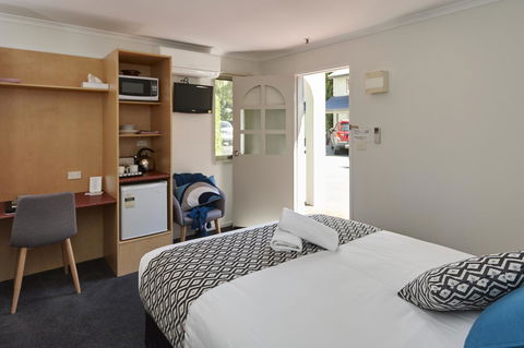 Elphin Serviced Apartments - Hotel Accommodation 33