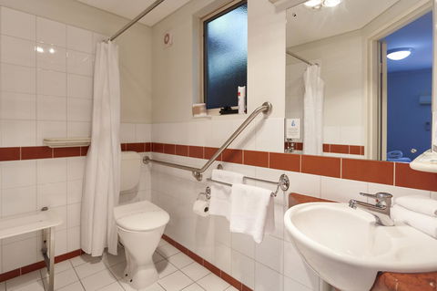 Elphin Serviced Apartments - Hotel Accommodation 32