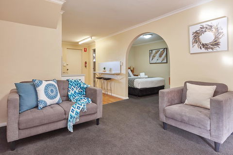 Elphin Serviced Apartments - Hotel Accommodation 9