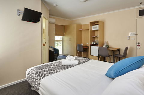 Elphin Serviced Apartments - Hotel Accommodation 14