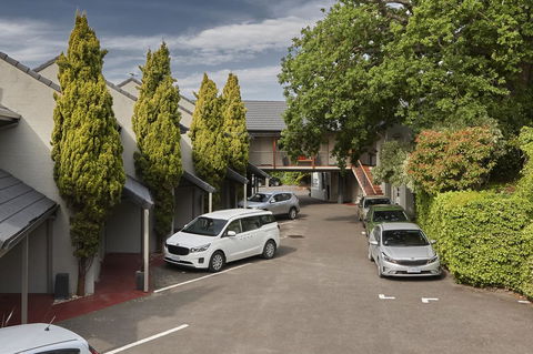 Elphin Serviced Apartments - Hotel Accommodation 12