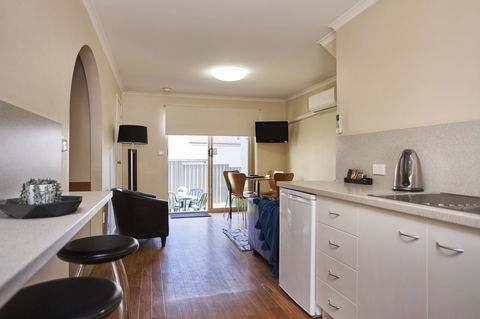 Elphin Serviced Apartments - Hotel Accommodation 30