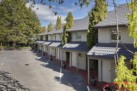 Elphin Serviced Apartments - Hotel Accommodation 15