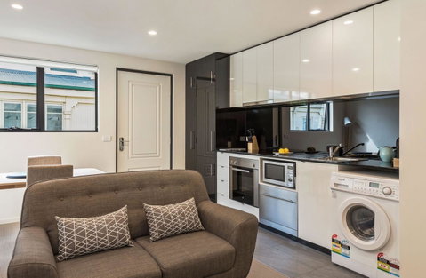 110 Hampden Apartments - Hotel Accommodation 1