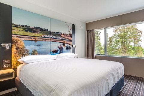 Mercure Launceston - Hotel Accommodation 13