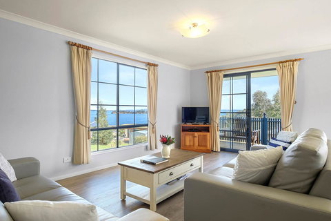 Omaroo Cottage Bruny Island - Hotel Accommodation 1