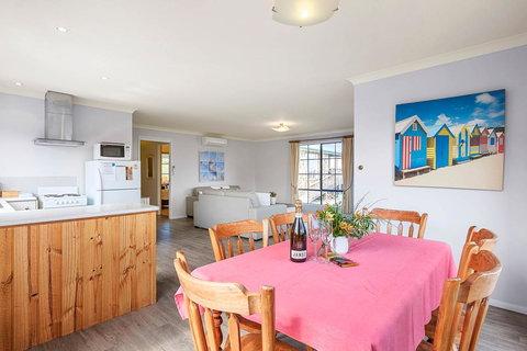 Omaroo Cottage Bruny Island - Hotel Accommodation 7