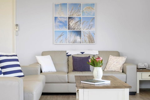 Omaroo Cottage Bruny Island - Hotel Accommodation 3