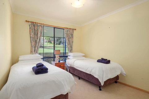 Omaroo Cottage Bruny Island - Hotel Accommodation 10