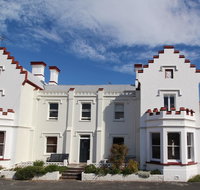 Trinity Hill Apartments - Hotel Accommodation