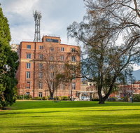 Mantra One Sandy Bay Road - Hotel Accommodation