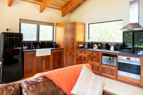 Adventure Bay Retreat Bruny Island - Hotel Accommodation 21