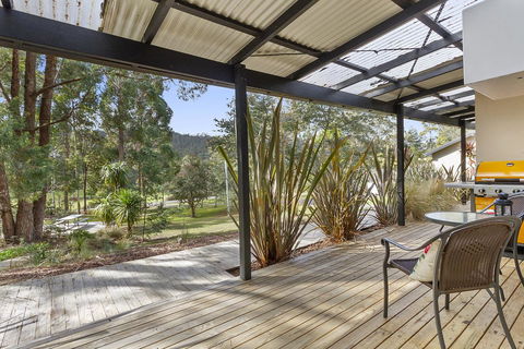 Oyster Cove Chalet - Hotel Accommodation 7