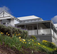 House on the Hill Bed and Breakfast - Hotel Accommodation
