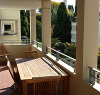 Jenatt Apartments Salamanca - Hotel Accommodation
