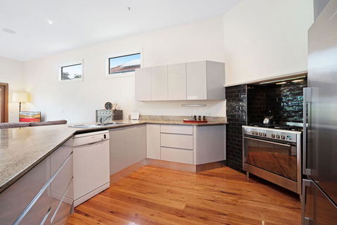 Newcastle Executive Homes - Cooks Hill Cottage - Hotel Accommodation 3