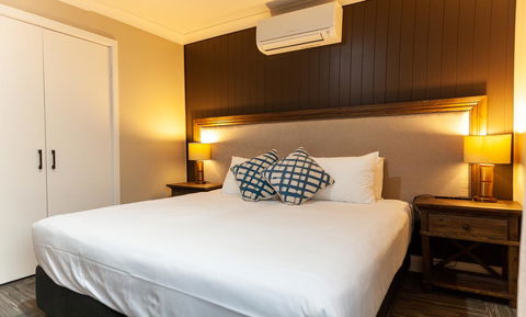 Nightcap At Archer Hotel - Hotel Accommodation 1