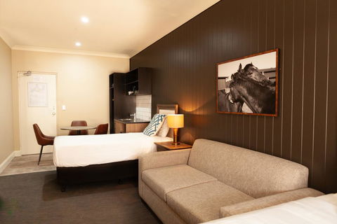 Nightcap At Archer Hotel - Hotel Accommodation 2