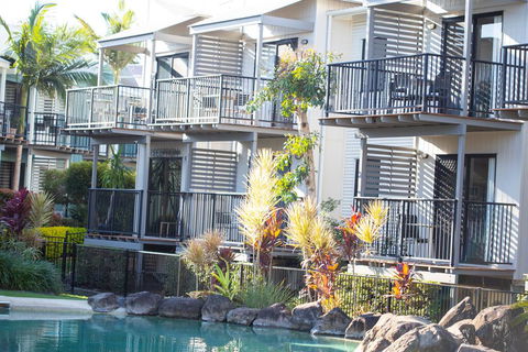 Noosa Lakes Resort - Hotel Accommodation 1